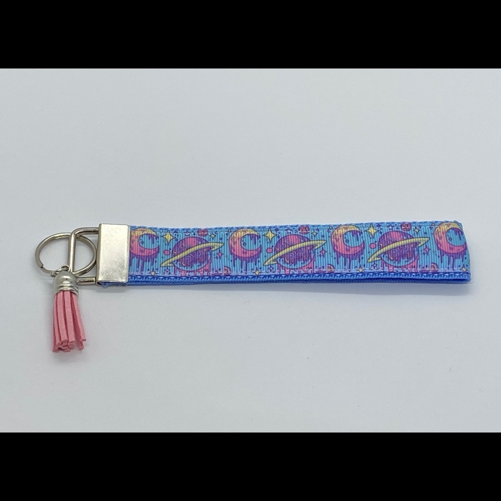 Handmade planet drip keychain